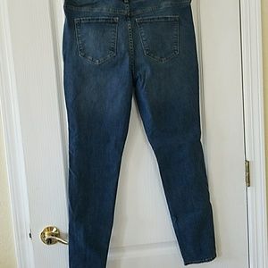 NWOT Old Navy Rockstar jeans 14P